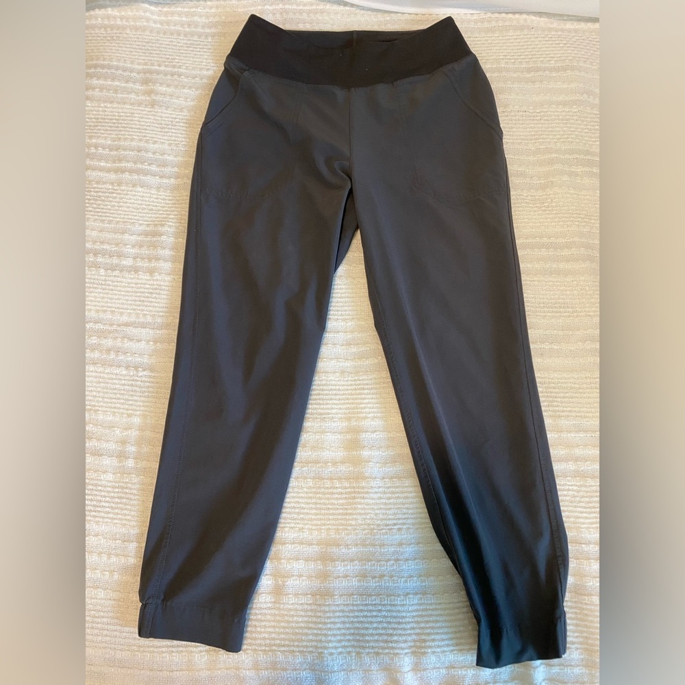 Patagonia Women’s Charcoal Joggers - Size XS